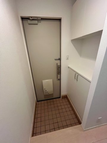 ダンデライオン門戸2の玄関写真