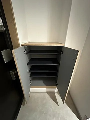 グランヴィータの玄関写真