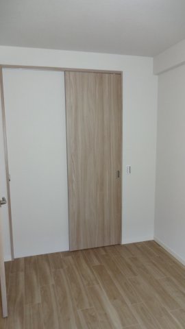 ワコーレ神戸みなと元町の居間写真