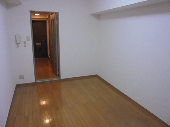 エステムコート芦屋西の居間写真