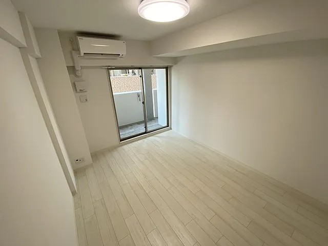 THEORY KOBE CLAIRの居間写真