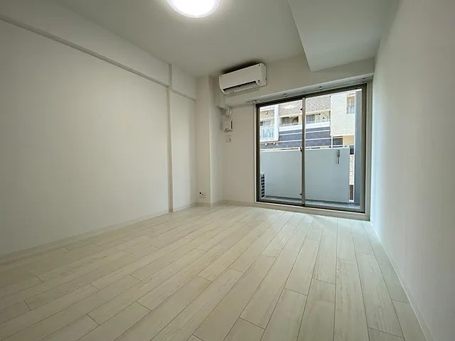 THEORY KOBE CLAIRの居間写真