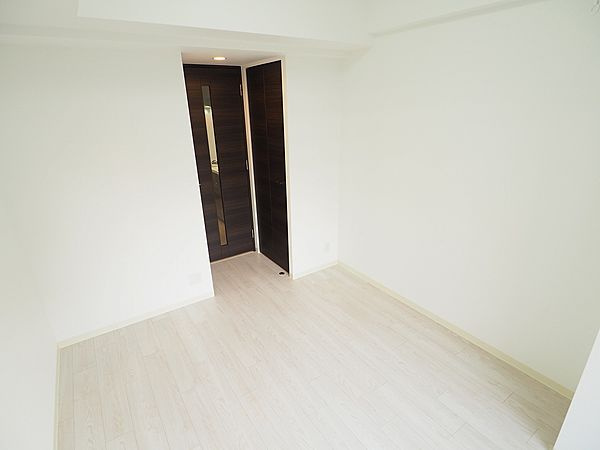 エステムコート神戸元町2グレイドの居間写真