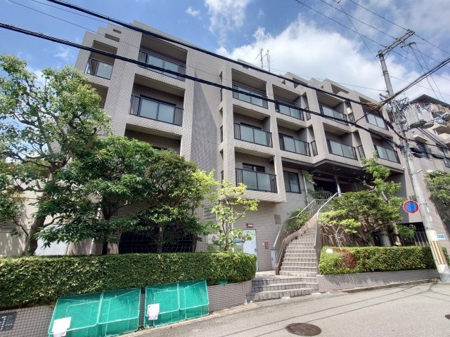 ロイヤル苦楽園の外観写真