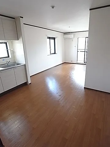 バン・ヴェール芦屋の居間写真