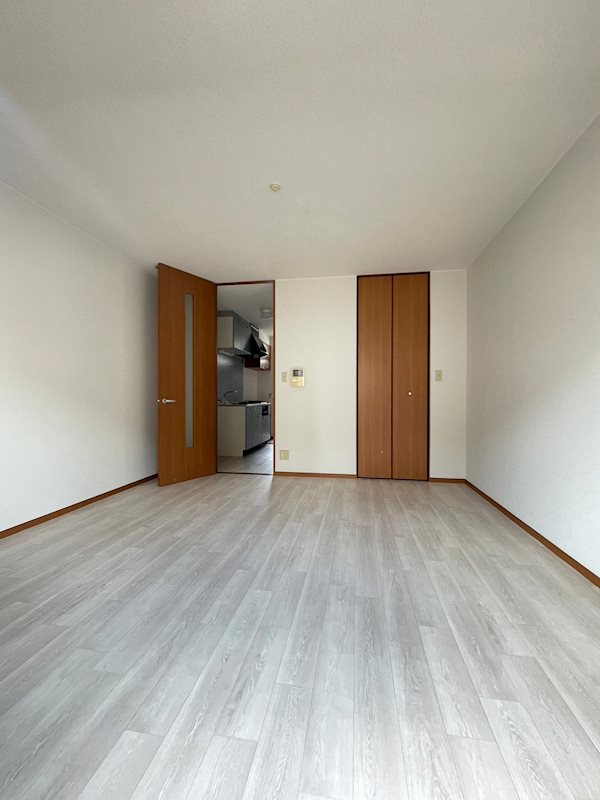 ディマンシュの居間写真