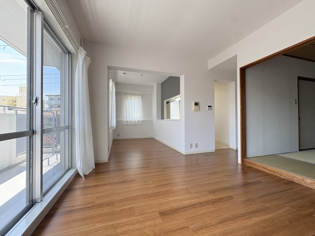 住吉ガーデンの居間写真