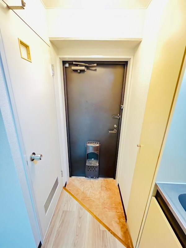 普茶マンションの玄関写真