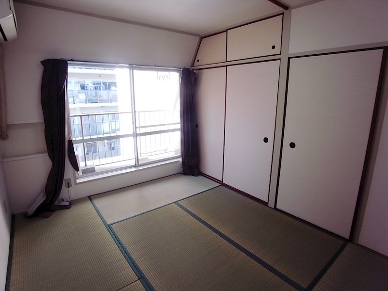 MIRAVAL元町の居間写真