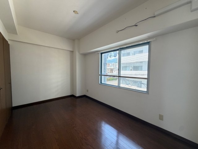 クレフ本山の居間写真
