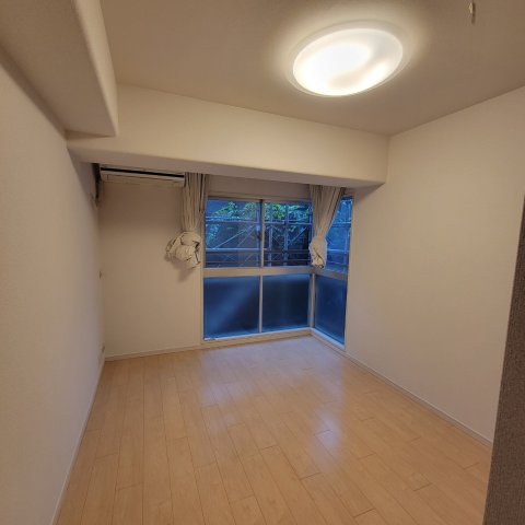 フォレスティア芦屋浜町の居間写真