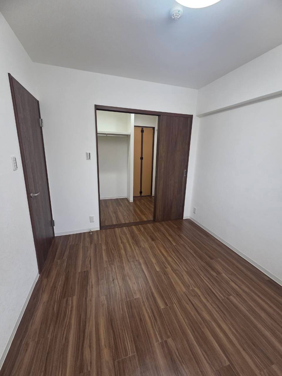 シャンボール芦屋の居間写真