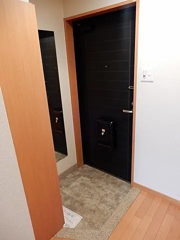 プレサンス神戸裁判所前の玄関写真