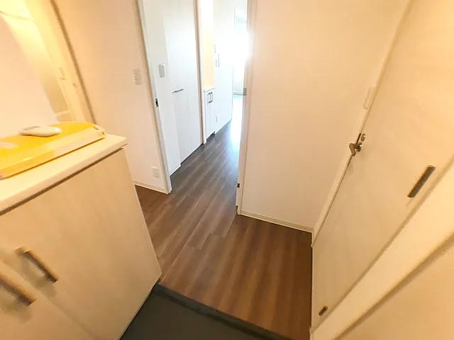プレサンス三宮エレガンシアの玄関写真