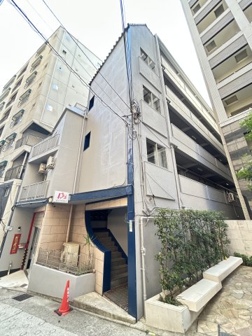 山海マンションの外観写真