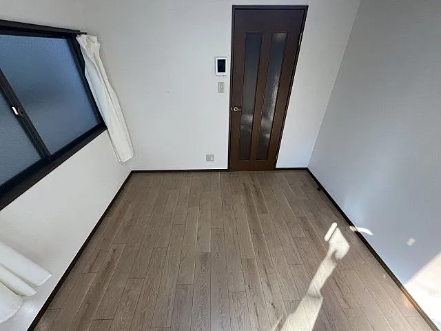 KMマンションの居間写真
