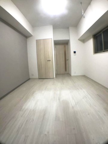 グランビスタ新神戸の居間写真