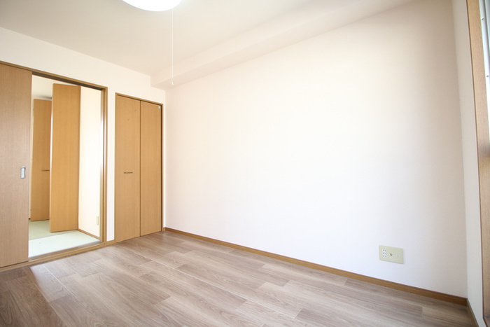 TAKAOマンションの居間写真