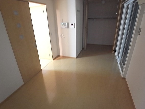 ホーミー六甲の居間写真