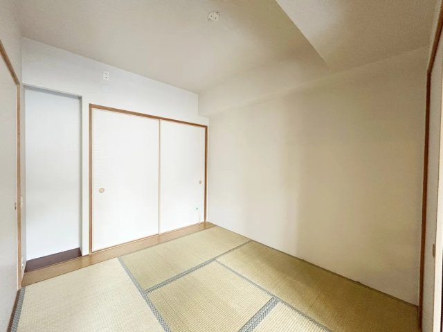 ロイヤル芦屋ザレジデンスの居間写真