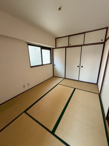 ライオンズマンション魚崎第6の居間写真