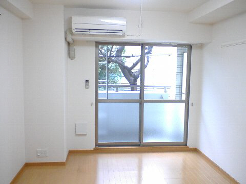 T’s CUBE ZEROの居間写真