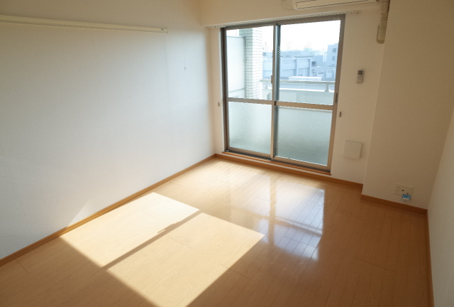 T’s CUBE ZEROの居間写真