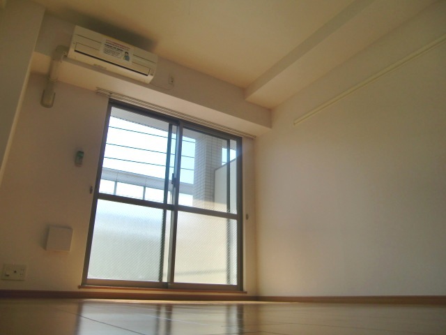 T’s CUBE ZEROの居間写真