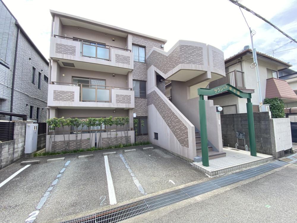 サクシード甲子園の外観写真