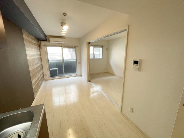 M's court 今津山中の居間写真
