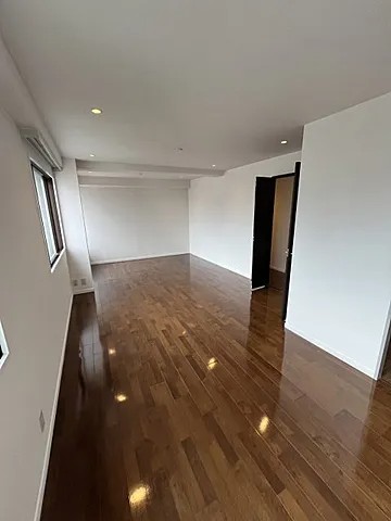 芦屋ガーデンの居間写真