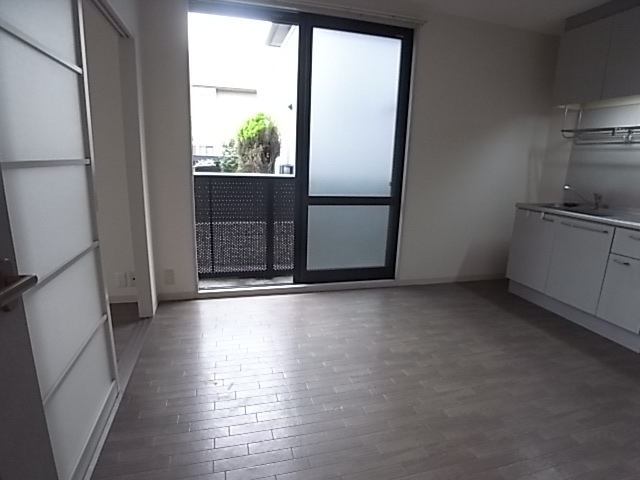 リビング川西の居間写真