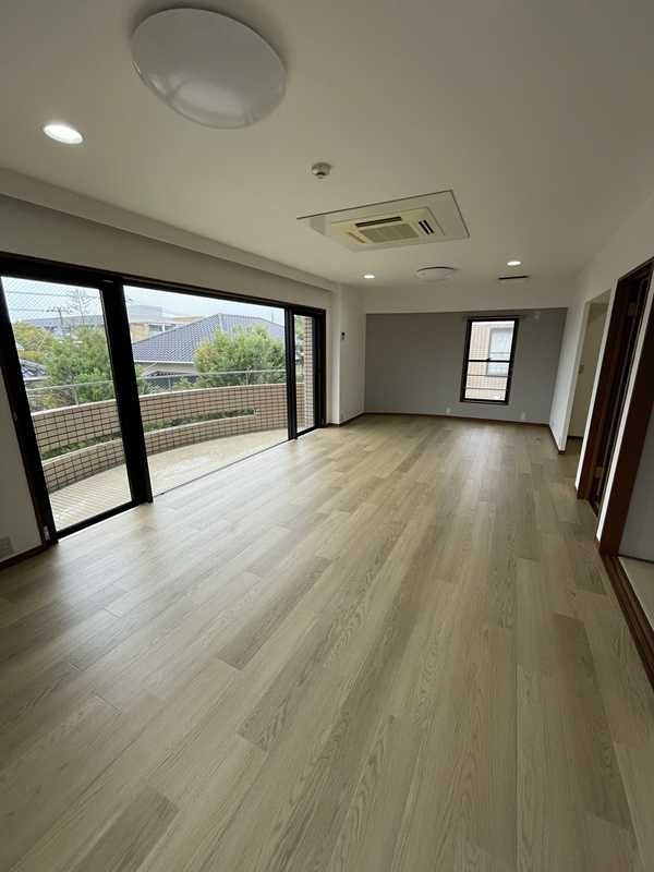 ベルコート芦屋の居間写真