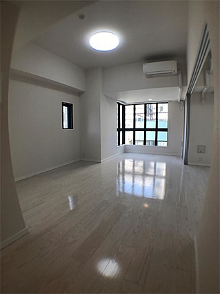 S-RESIDENCE神戸元町の居間写真