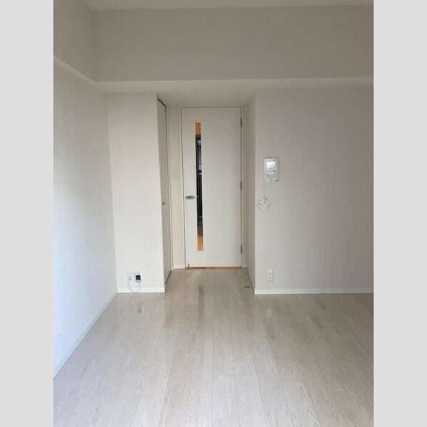 S-RESIDENCE神戸元町の居間写真