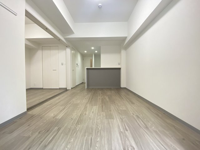 グランビスタ新神戸の居間写真