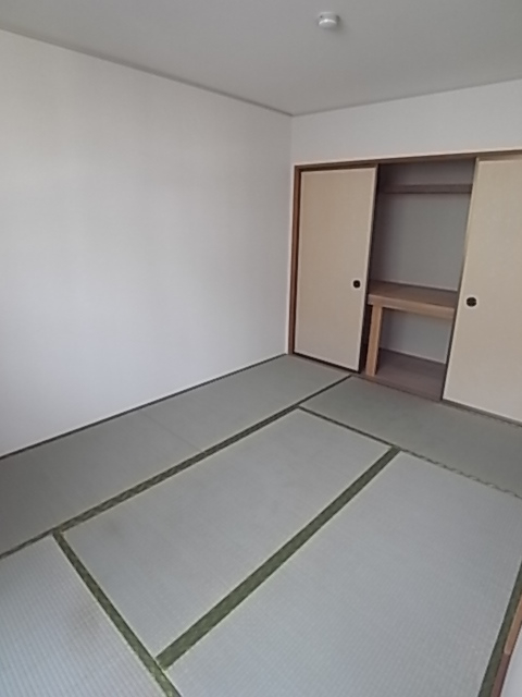 セルビシオ本山の居間写真