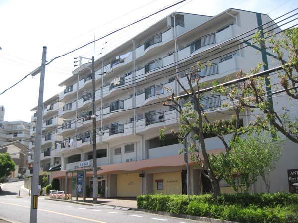 グリーンハイツ諏訪山の外観写真