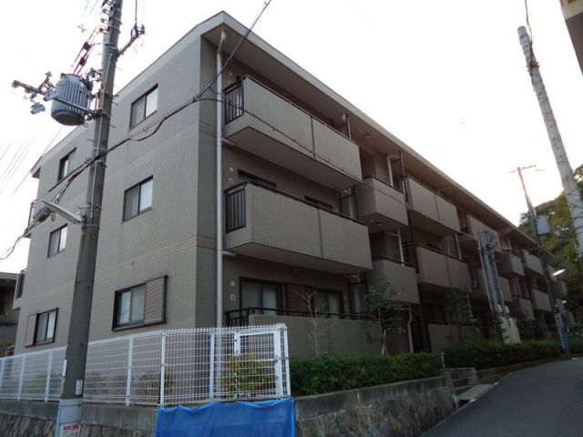 ディオレ新神戸の外観写真