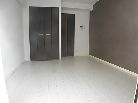 KTG RESIDENCE 芦屋西の居間写真