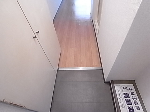 ダイドーメゾン芦屋の玄関写真