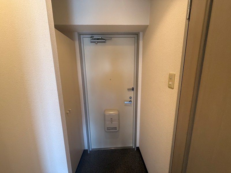 オズコート神戸本山の玄関写真