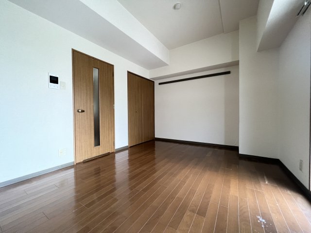 ジェヌイン本山の居間写真