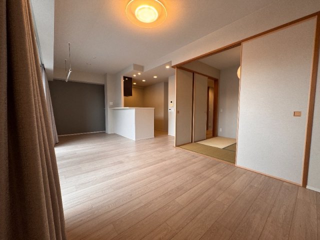 ザパークハウス神戸元町の居間写真
