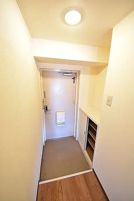 グランドメゾン中山手の玄関写真