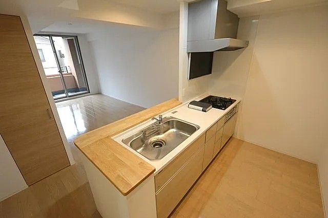 セイル西宮北口の居間写真