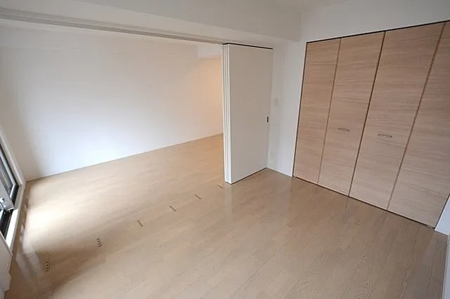 セイル西宮北口の居間写真