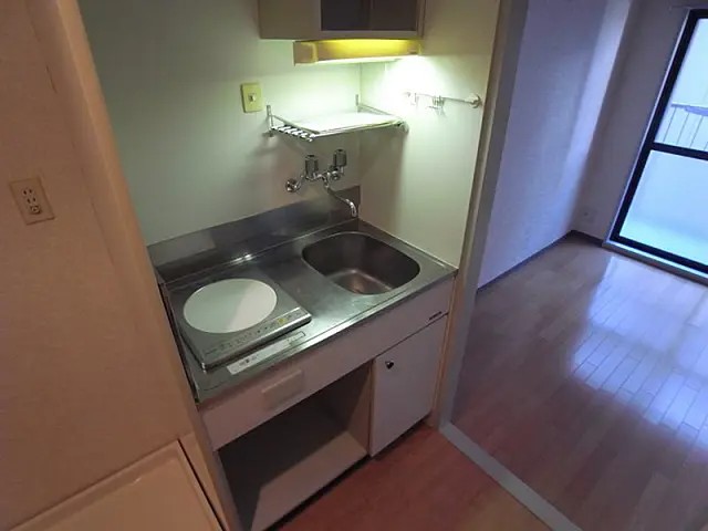 ライオンズマンション三宮のキッチン写真