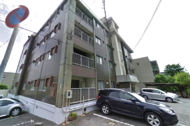 ヒル岡本マンションの外観写真