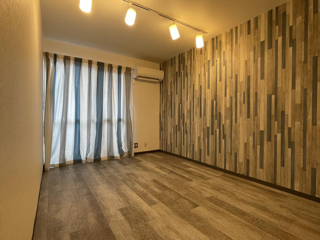 ビアンコネロ芦屋の居間写真